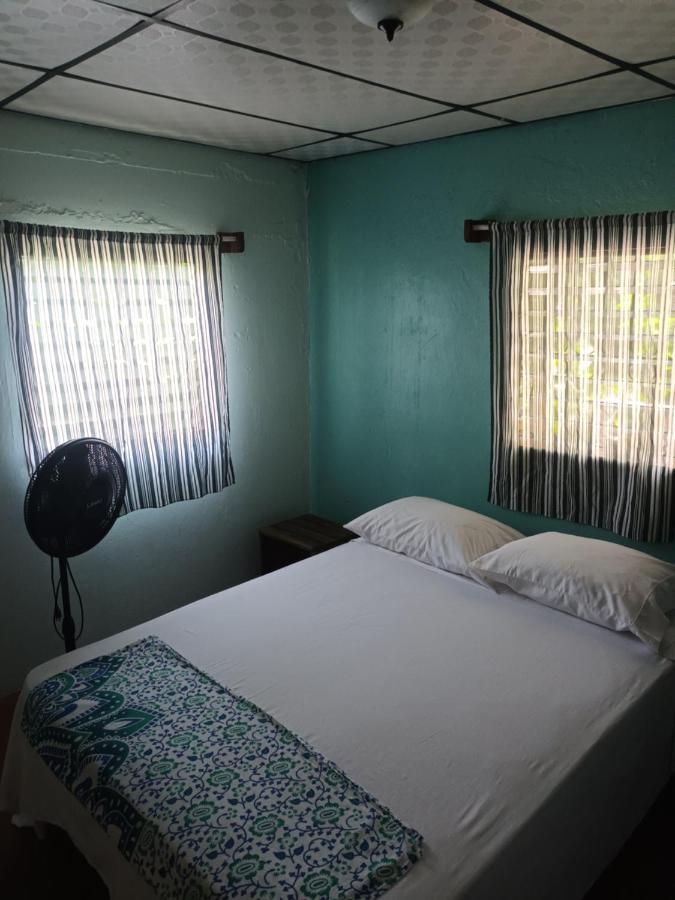 Gia'S Garage & Home For Bocas Travelers Almirante Exterior foto